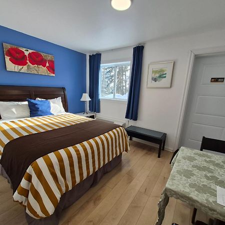 Motel Le Radisson De Val-David Eksteriør billede